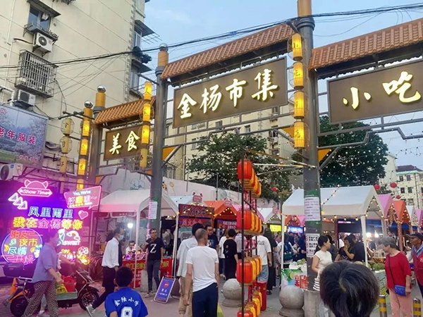  上海浦东：代表履职用心守护社区“烟火气”