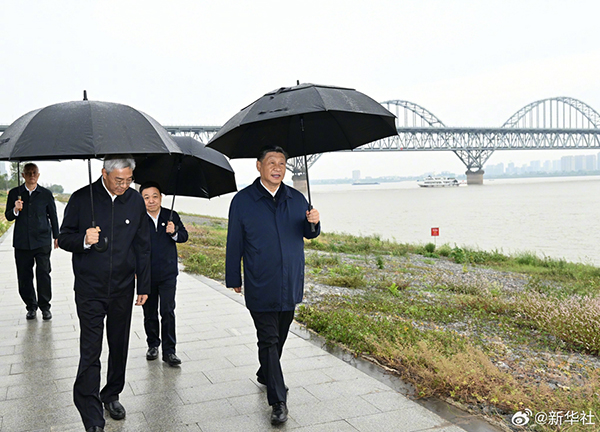  习近平在江西九江市考察调研