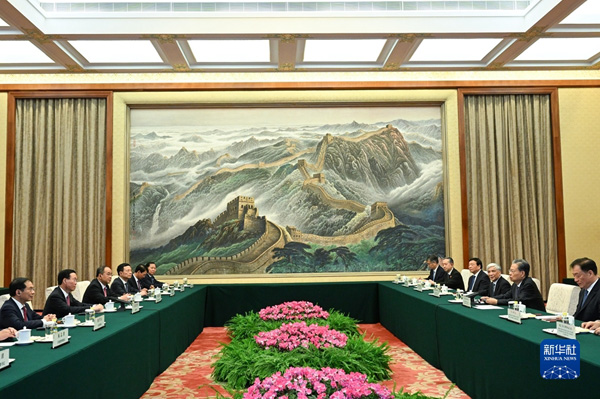  赵乐际分别会见越南国家主席、哈萨克斯坦总统、泰国总理