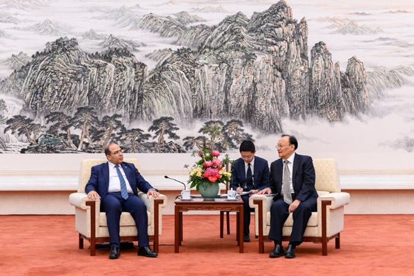  雪克来提·扎克尔会见阿尔及利亚政党干部考察团
