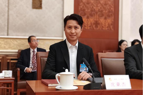  香港全国人大代表应邀列席十四届全国人大常委会第六次会议