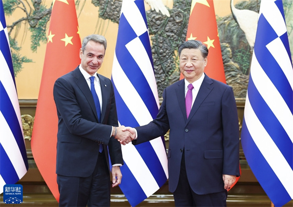  习近平会见希腊总理米佐塔基斯