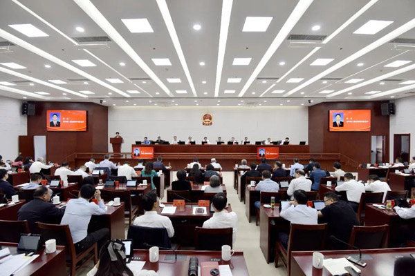 镇江人大：为民而行，“两官”监督在路上