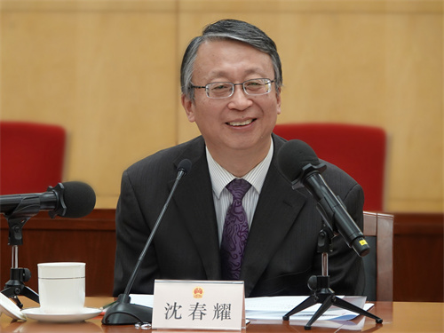  沈春耀主任会见香港特区政府律师内地法律制度研习班一行