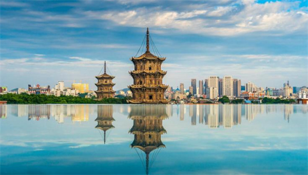  泉州市人大常委会出台《“泉州：宋元中国的世界海洋商贸中心”世界遗产保护管理条例》，将于明年1月1日起施行