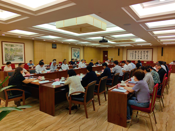 预算工委组织召开国有资产管理情况报告预听会议